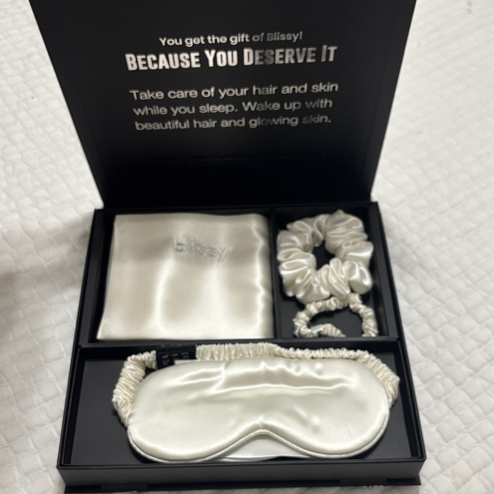 Bliss Cream Silk Hair Accessory Set